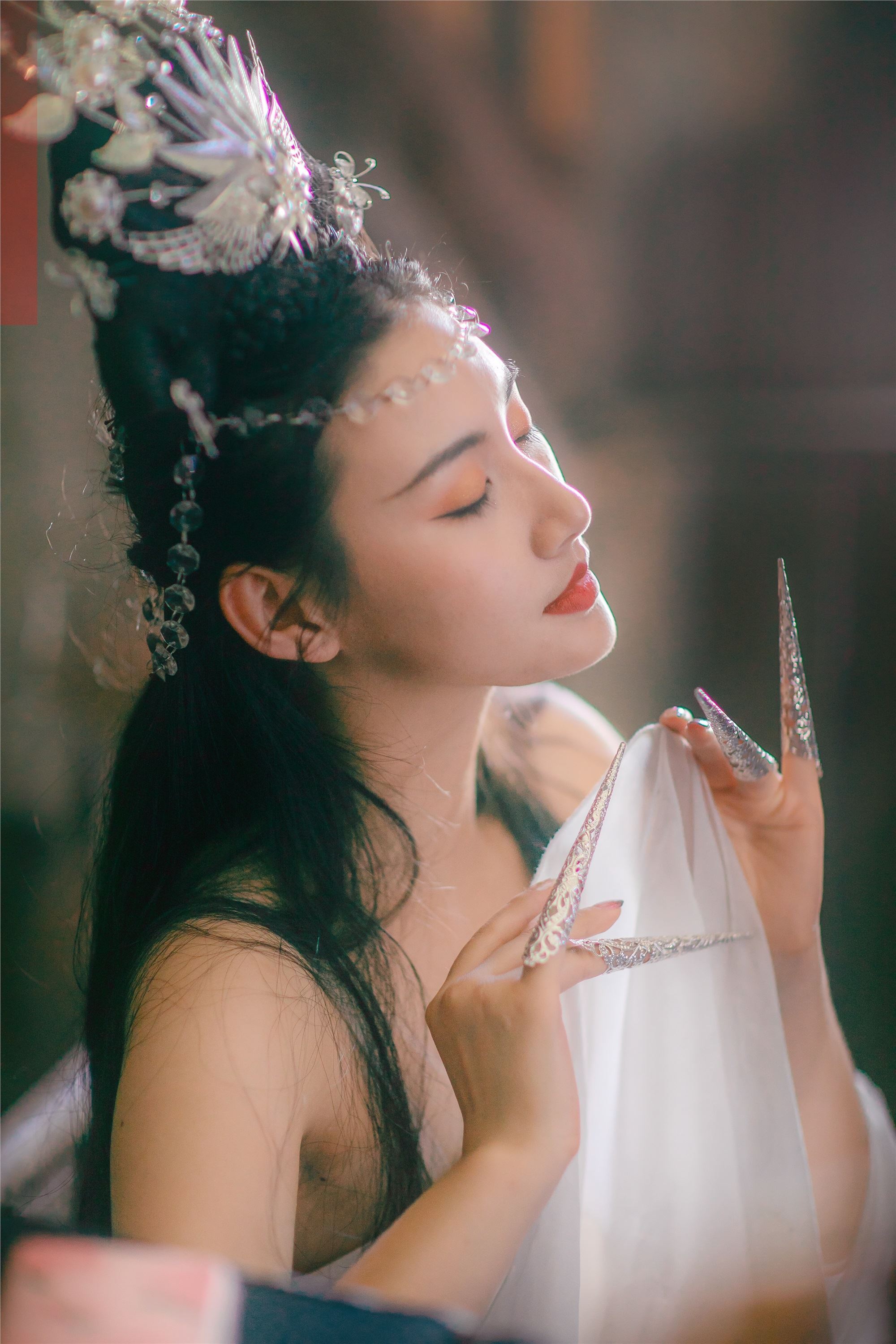 YITUYU 艺图语 2021.07.21 九尾白狐 刺猬&惠子